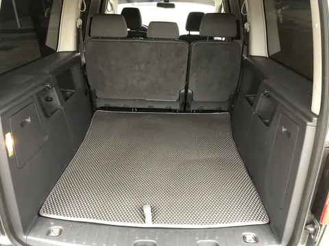 Килимок багажника V2 MAXI (EVA, чорний) для Volkswagen Caddy 2010-2015 рр — Volkswagen Caddy 2010-2015 гг. DianaParts