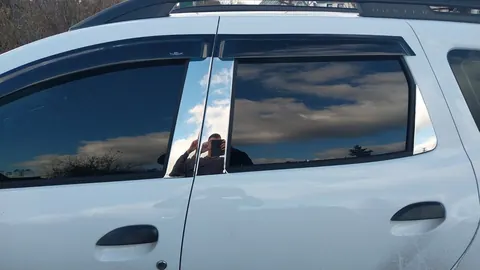 Молдинг дверних стійок (нерж.) для Dacia Duster 2018-2024 рр — Dacia Duster 2018-2024 гг. DianaParts