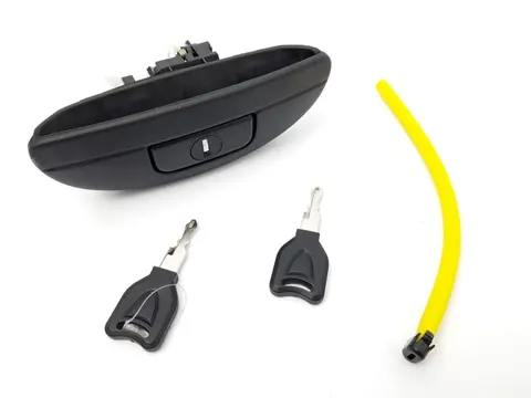 Ручка багажника (с замком и ключами, черная) Renault Megane, 43301