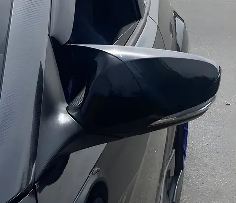 Накладки на дзеркала із вирізом під поворот BMW-style (2 шт) для Hyundai Veloster 2011-2017 рр — Hyundai Veloster 2011-2017 гг. DianaParts
