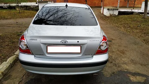 Накладки на стопи (2 шт, пласт) для Hyundai Elantra (XD) 2000-2011 рр — Hyundai Elantra (XD) 2000-2011 гг. DianaParts
