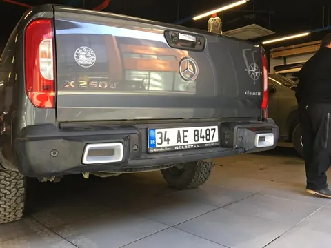 Задній диффузор (чорний мат) для Mercedes X class 2017-2020 рр — Mercedes X class 2017-2020 гг. DianaParts
