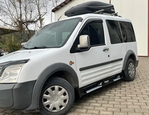 Бокові пороги Sorento-style (EuroCap) для Ford Connect 2006-2009 рр — Ford Connect 2006–2009 гг. DianaParts