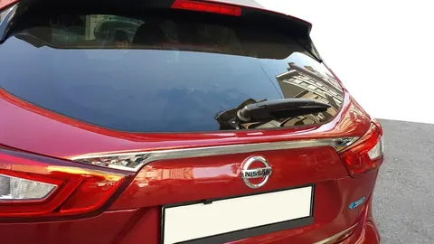Накладка над номером (нерж.) Carmos - Турецька сталь для Nissan Qashqai 2014-2021 рр — Nissan Qashqai 2014-2021 гг. DianaParts