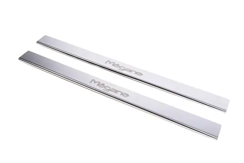 Накладки на пороги Carmos (2 дверна, нерж.) для Renault Megane III 2009-2016 рр — Renault Megane III 2009-2016 гг. DianaParts