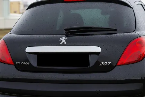 Накладка над номером (нерж) для Peugeot 207 2006-2014 рр — Peugeot 207 2006-2014 гг. DianaParts