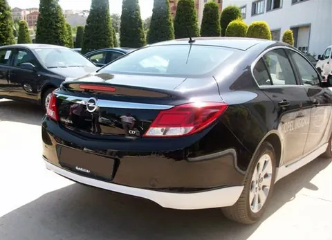 Задня нижня накладка (під фарбування) для Opel Insignia 2008-2017 рр — Opel Insignia 2008-2017 гг. DianaParts
