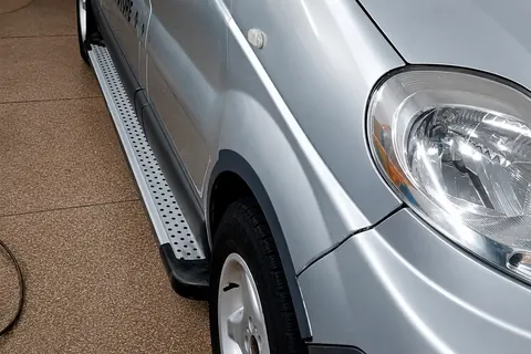 Бокові пороги X5-тип (2 шт, алюм.) Коротка база для Renault Trafic 2001-2015 рр — Renault Trafic 2001–2015 гг. DianaParts