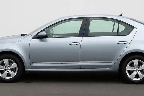 Молдинг дверей (SD/SW, нерж) для Skoda Octavia III A7 2013-2019 рр — Skoda Octavia III A7 2013-2019 гг. DianaParts