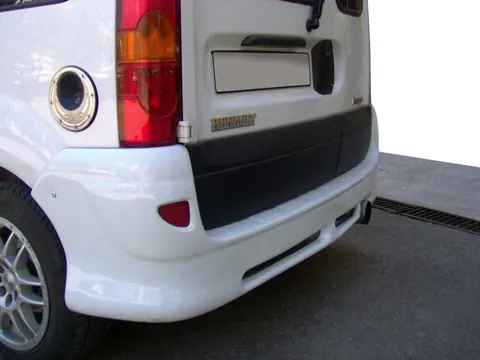 Задня нижня накладка (під фарбування) для Renault Kangoo 1998-2008 рр — Renault Kangoo 1998-2008 гг. DianaParts
