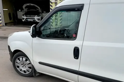 Вітровики (2 шт, HIC) для Fiat Doblo II 2010-2022 рр — Fiat Doblo II 2010-2022 гг. DianaParts