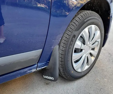 Передні бризковики (2 шт.) для Dacia Sandero 2007-2013 рр — Dacia Sandero 2007-2013 гг. DianaParts