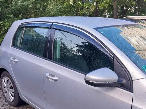 Вітровики з хромованим молдингом Niken (HB, 4 шт) для Volkswagen Golf 6 2008-2014 рр — Volkswagen Golf 6 2008-2014 гг. DianaParts