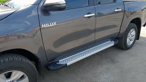 Бокові пороги Allmond Grey (2 шт., алюміній) для Toyota Hilux 2015- рр — Toyota Hilux 2015- гг. DianaParts