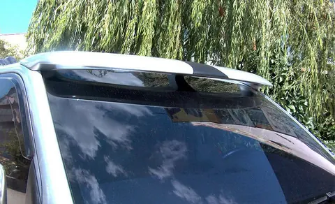 Козирьок на лобове скло (під фарбування) для Volkswagen T5 Caravelle 2004-2010 рр — Volkswagen T5 Caravelle 2004-2010 гг. DianaParts