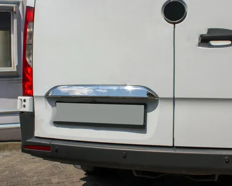 Хром планка над номером (нерж) Carmos - Турецька сталь для Mercedes Sprinter W907/W910 2018- рр — Mercedes Sprinter W907/W910 2018- гг. DianaParts