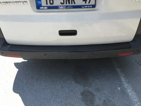 Накладка на задній бампер з загином (Карбон) для Volkswagen T5 2010-2015 рр — Volkswagen T5 2010-2015 гг. DianaParts