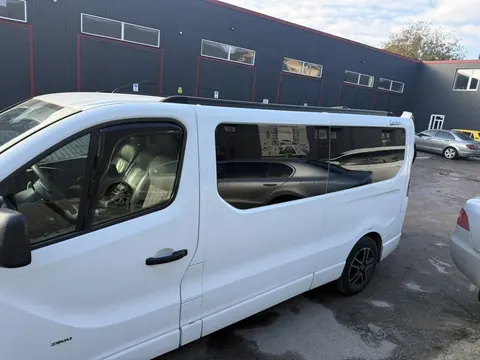 Інтегровані рейлінги (чорні) Коротка база для Opel Vivaro 2015-2019 рр — Opel Vivaro 2015-2019 гг. DianaParts