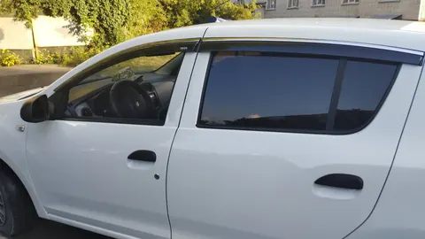 Вітровики з хромованим молдингом (4 шт, Niken) для Dacia Sandero 2013-2020 рр — Dacia Sandero 2013-2020 гг. DianaParts