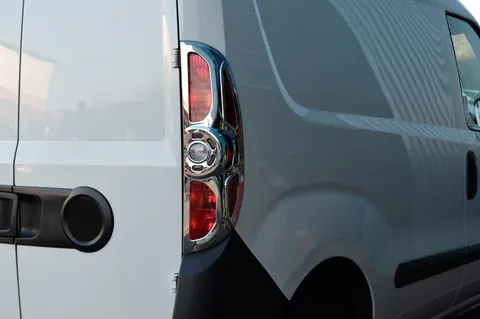Накладка на стопи (2010-2015, 2 шт, пласт) для Fiat Doblo II рр — Fiat Doblo II 2010-2022 гг. DianaParts