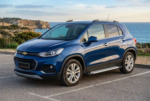 Бокові пороги Allmond Grey (2 шт., алюміній) для Chevrolet Trax 2012-2023 рр — Chevrolet Trax 2012-2023 гг. DianaParts