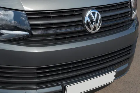Накладки на решітку нижня 2015-2019 (2 шт, карбон) для Volkswagen T6 рр — Volkswagen T6 2015-2024 гг. DianaParts