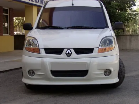 Передня нижня накладка (під фарбування) для Renault Kangoo 1998-2008 рр — Renault Kangoo 1998-2008 гг. DianaParts
