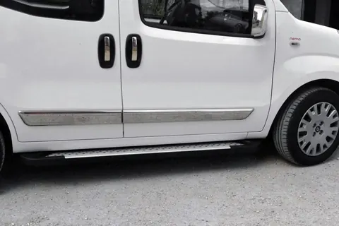 Бокові пороги Allmond Grey (2 шт., алюм.) для Fiat Fiorino/Qubo 2008-2024 рр — Fiat Fiorino/Qubo 2008-2024 гг. DianaParts