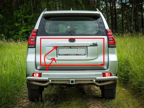 Хром планка над номером (дизайн 2018) Хром планка -2026 пластикова накладка для Toyota Land Cruiser Prado 150 2009-2023 рр — Toyota Land Cruiser Prado 150 2009-2023 гг. DianaParts