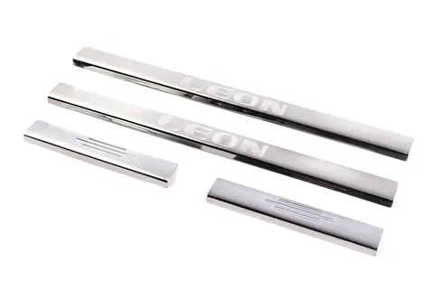 Накладки на пороги Carmos V1 (4 шт, нерж) для Seat Leon 2013-2020 рр — Seat Leon 2013-2020 гг. DianaParts