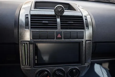 Накладки на панель (2005-2009) Карбон для Volkswagen Polo рр — Volkswagen Polo 2001-2009 гг. DianaParts
