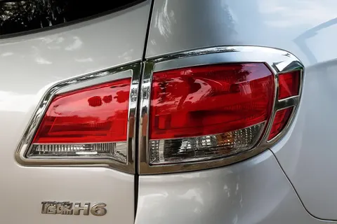 Накладки на стопи Libao (2 шт., пласт) для GreatWall Haval H6 2011- рр — GreatWall Haval H6 2011- гг. DianaParts