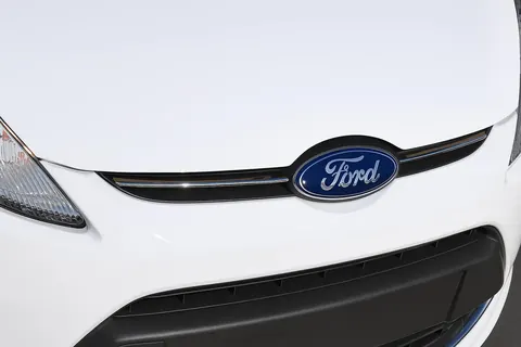 Накладка на решітку (2 част., нерж.) для Ford Fiesta 2008-2017 рр — Ford Fiesta 2008-2017 гг. DianaParts