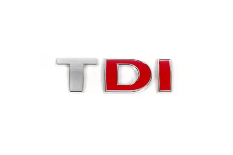 Напис Tdi (прямий шрифт) Червоні DІ для Volkswagen Crafter 2006-2016 рр — Volkswagen Crafter 2006-2016 гг. DianaParts