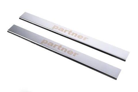 Накладки на пороги V1 (Carmos, 2 шт., сталь) для Peugeot Partner 1996-2008 рр — Peugeot Partner 1996-2008 гг. DianaParts
