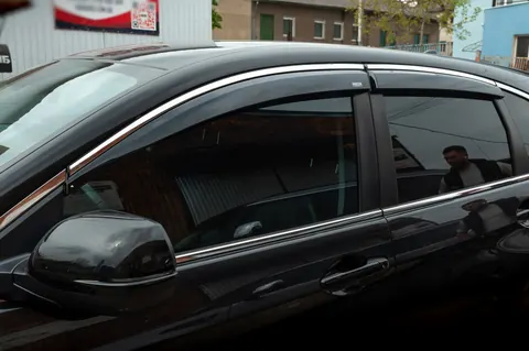 Вітровики з хромованим молдингом (4 шт, Niken) для Honda CRV 2012-2016 рр — Honda CRV 2012-2016 гг. DianaParts