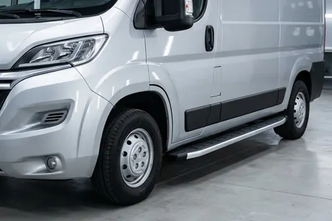 Бокові пороги Fullmond (2 шт., алюм.) Середня база для Peugeot Boxer 2006-2025 рр — Peugeot Boxer 2006-2025 гг. DianaParts