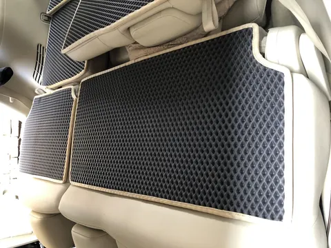 Килимок на верх задніх сидінь (EVA, чорний) для Nissan Armada 2016-2024 рр — Nissan Armada 2016-2024 гг. DianaParts