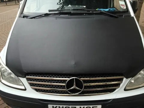 Чохол капота (шкірозамінник) для Mercedes Vito W639 2004-2014 рр — Mercedes Vito W639 2004-2014 гг. DianaParts