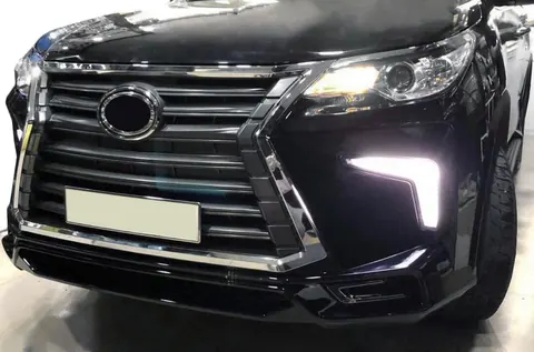 Комплект рестайлінгу (на 2018 рік) для Toyota Fortuner 2015- рр — Toyota Fortuner 2015- гг. DianaParts