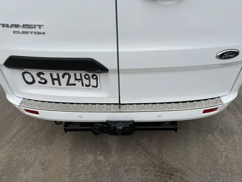 Накладка на задній бампер Carmos (нерж) для Ford Custom 2013-2022 рр — Ford Custom 2013-2022 гг. DianaParts