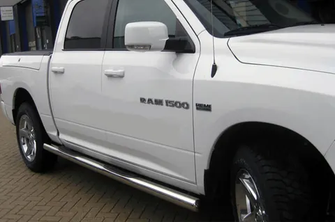 Бічні труби стандартні (2 шт., Нерж) для Dodge RAM (DT) 2018- рр — Dodge RAM (DT) 2018– гг. DianaParts