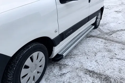 Бокові пороги Maya V2 (2 шт., алюміній) для Citroen Berlingo 1996-2008 рр — Citroen Berlingo 1996-2008 гг. DianaParts