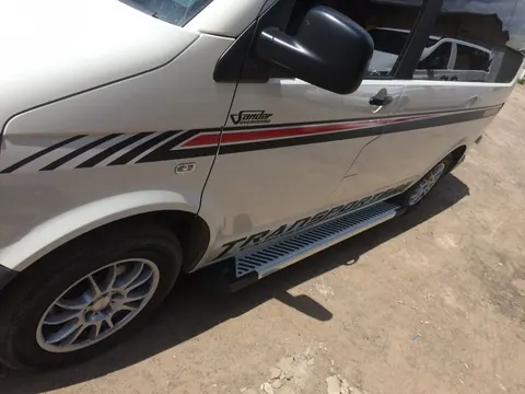 Бокові пороги Line-тип (2 шт., алюм) Коротка база для Volkswagen T5 2010-2015 рр — Volkswagen T5 2010-2015 гг. DianaParts