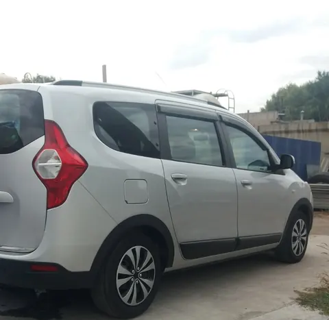 Накладки на арки (4 шт, чорні) для Renault Lodgy 2013-2022 рр — Renault Lodgy 2013-2022 гг. DianaParts