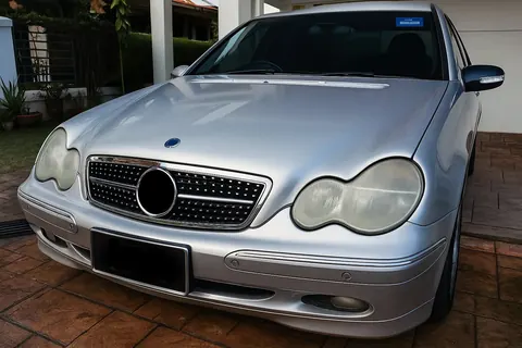 Передня решітка Diamond Silver для Mercedes C-class W203 2000-2007 рр — Mercedes C-class W203 2000-2007 гг. DianaParts
