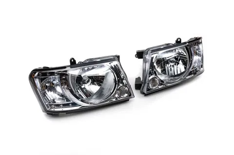 Передня оптика Safari світлі (2004-2008, 2 шт) для Nissan Patrol Y61 рр — Nissan Patrol Y61 1997-2011 гг. DianaParts