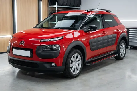 Бокові пороги Maya Red (2 шт., Алюміній) для Citroen Cactus 2014-2020 рр — Citroen Cactus 2014-2020 гг. DianaParts