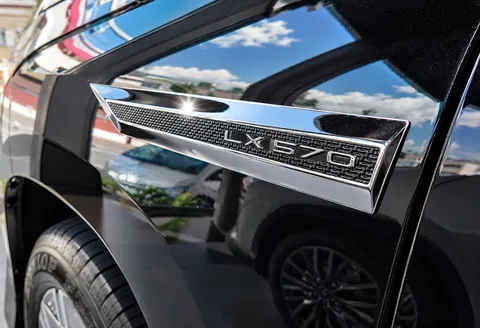 Комплект шильдиків під карбон (4 шт) для Lexus LX570/450d 2008-2022 рр — Lexus LX570/450d 2008-2022 гг. DianaParts