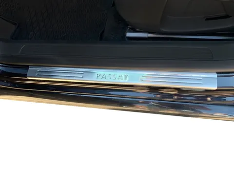 Накладки на пороги OmsaLine тип 1 (4 шт, нерж) для Volkswagen Passat B6 2006-2012 рр — Volkswagen Passat B6 2006-2012 гг. DianaParts